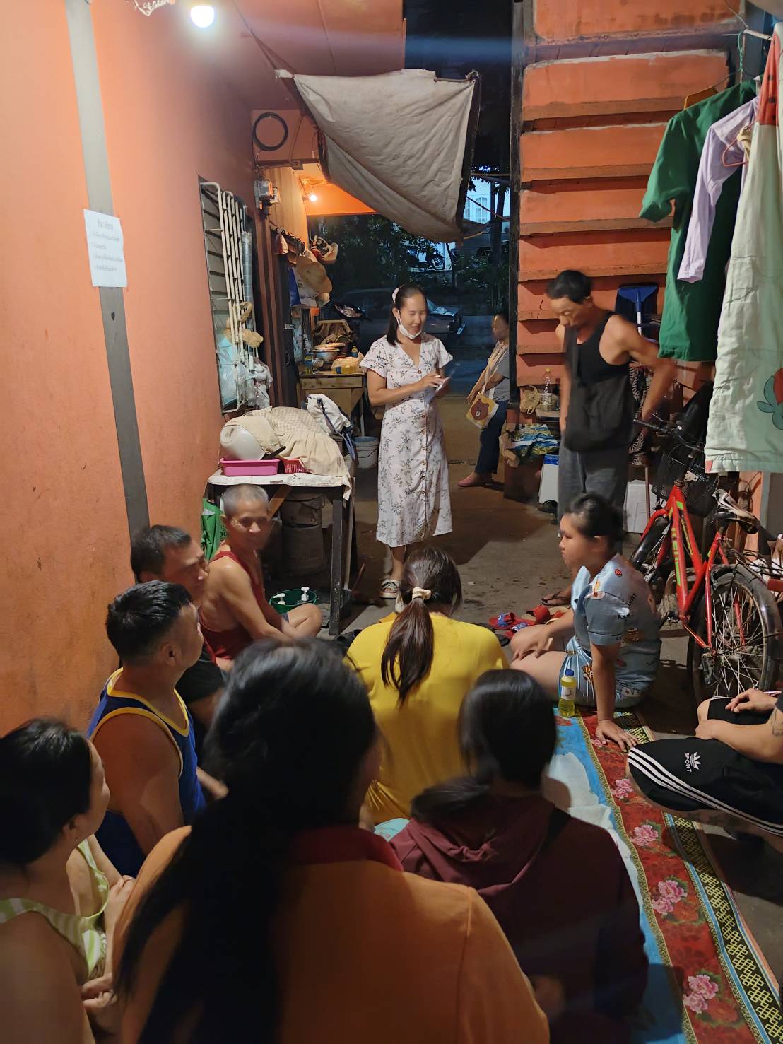 The leader of Domestic Worker Group went to the area to meet and talk with fellow domestic workers in the community on March 13, 2024.